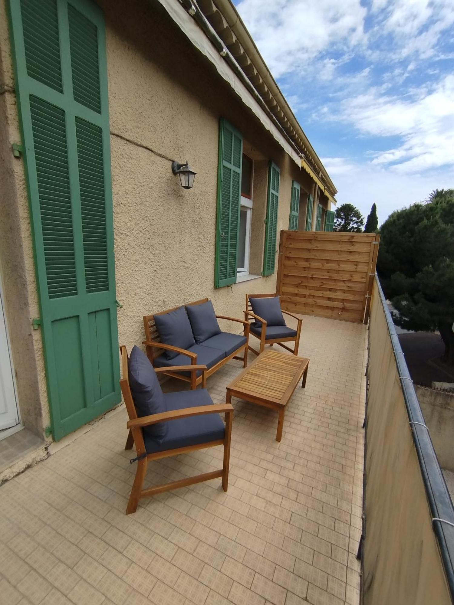 Grand Avec Terrasse Appartement Cannes